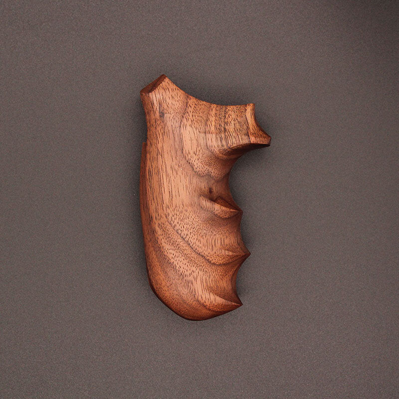 Mark V - V Frame Full Grip