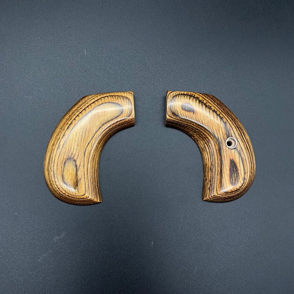 Birdshead Panel Grip